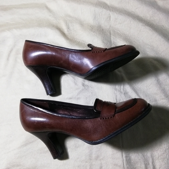 Naturalizer brown healed loafers size 7.5 - Picture 3 of 8